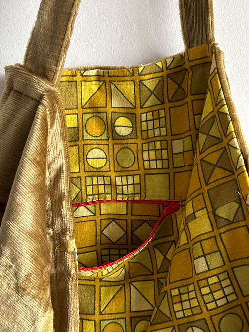 Beuteltasche_gold_Küche_02