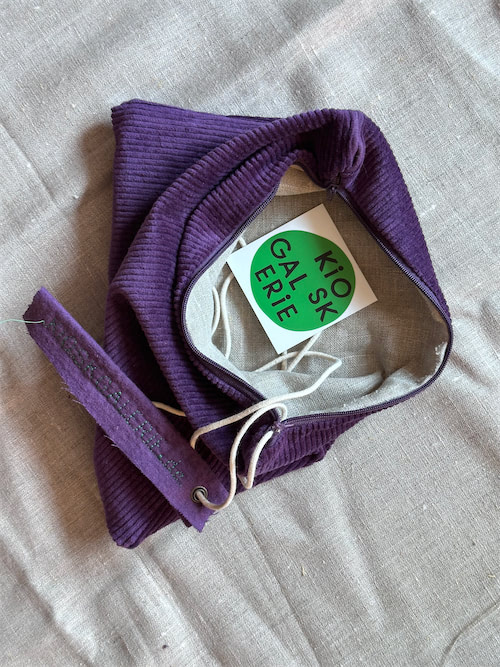 Taeschchen01-kleine Tasche mit Reißverschluss